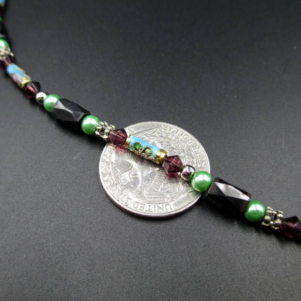 31 Inch Stylish Floral & Beaded Magnetic Necklace - Picture 4 of 6